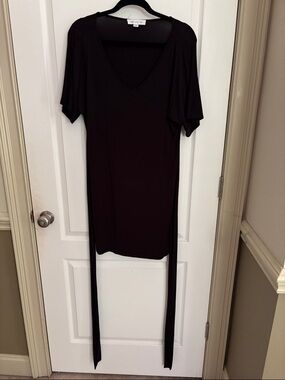 Amour Vert Black V-Neck Short Sleeve Dress with Long Side Ties
